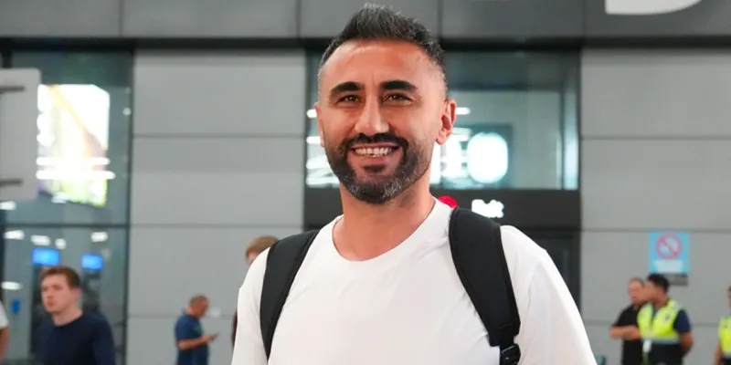 Selçuk Şahin Eyüpspor'da! İmza Töreniyle Göreve Başladı