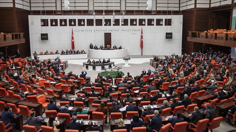 TBMM’de yeni görev dağılımları yapıldı: Başkanvekilleri, Divan üyeleri ve Komisyon üyeleri belirlendi