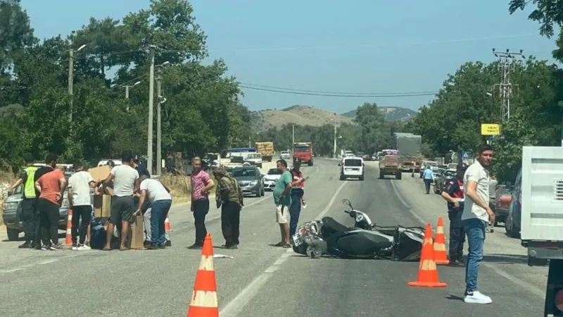 Tire'de iki motosiklet çarpıştı: 3 yaralı