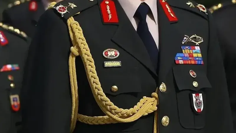 TSK’da yeni görev dağılımı: İzmir’e gelen isimler belli oldu