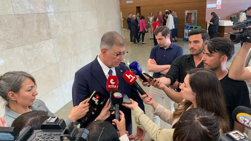Tugay’dan CHP İzmir Milletvekillerine salvo: Sürece katkılarını görmedim!
