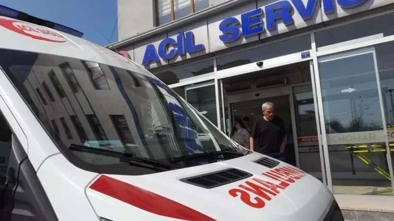 Tur otobüsü şarampole yuvarlandı: Çok sayıda yaralılar var