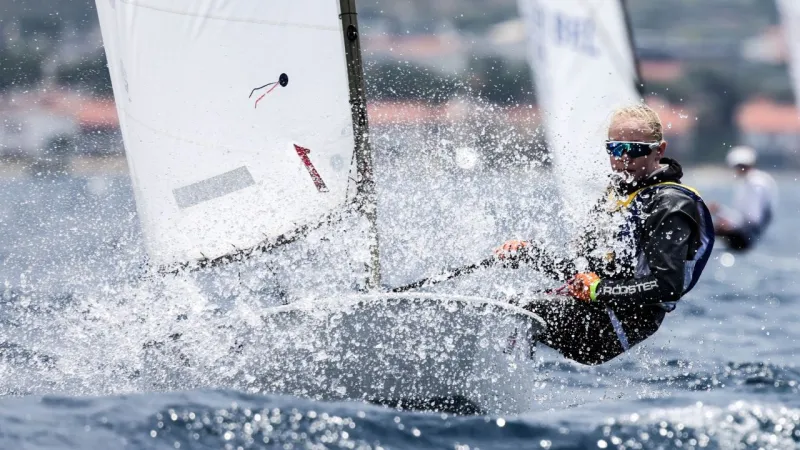 Türk sporcular Çeşme'de rüzgar gibi esti: Liderlik koltuğuna oturdu