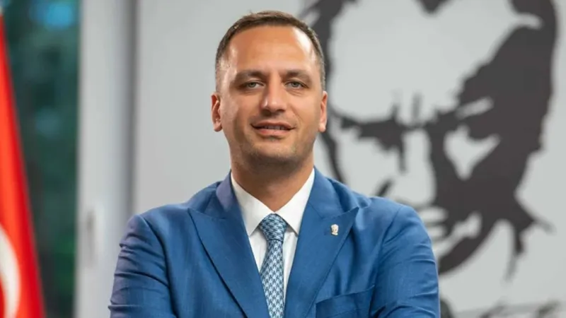 Türkiye’nin en başarılı belediye başkanları seçildi: Listede tek isim Eşki!