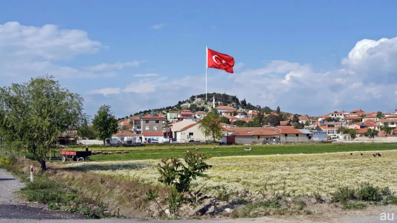 Türkiye’yi aştı, Avrupa’da ün kazandı: İzmir’in domatesiyle bilinen şirin köyü