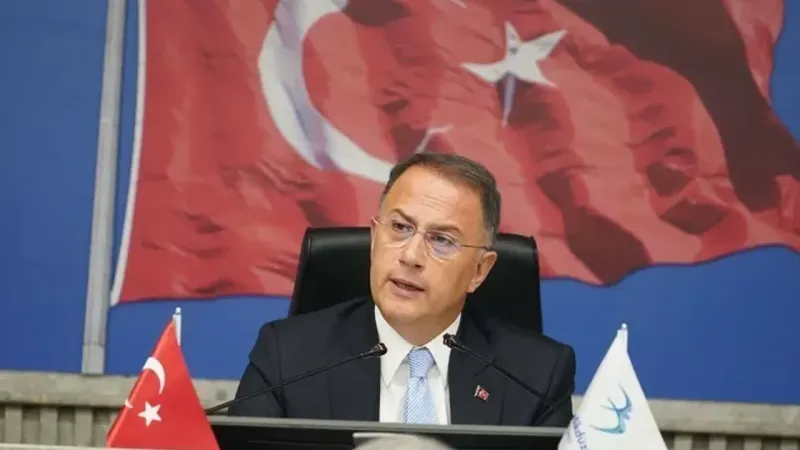 Tutuklu Belediye Başkanı Murat Çalık İzmir’de hastaneye sevk edildi