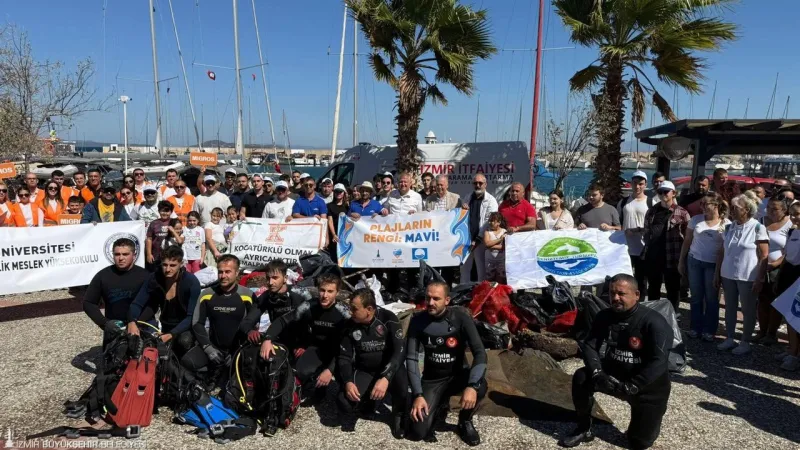 Urla'da Deniz Seferberliği! Kıyılar Atıklardan Arındırıldı