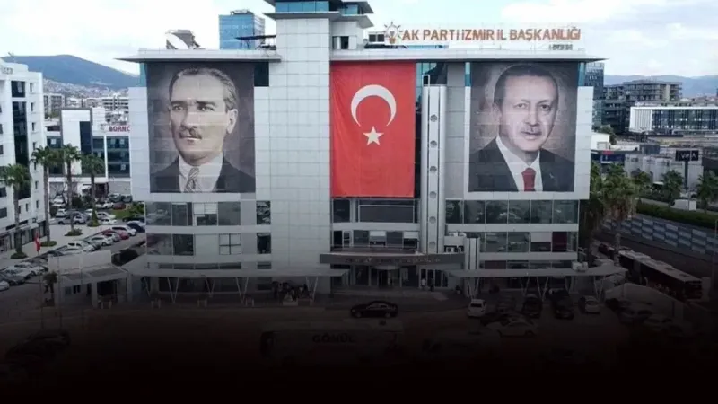 Urla'da skandal Atatürk paylaşımı görevden etti!