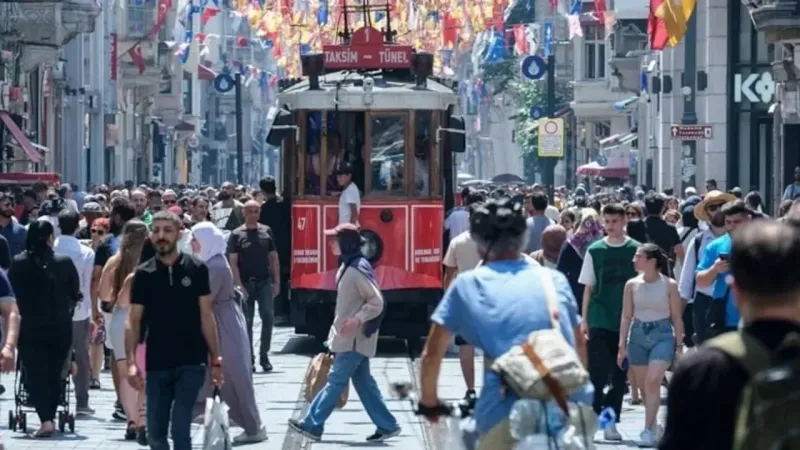 Enrico Macias Konserine Şok Yasak! İstanbul'da Neler Oluyor?