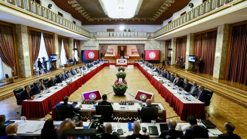 Van Barosu'ndan Kürt Sorunu Çıkışı: Dağdakiler Ne Olacak?