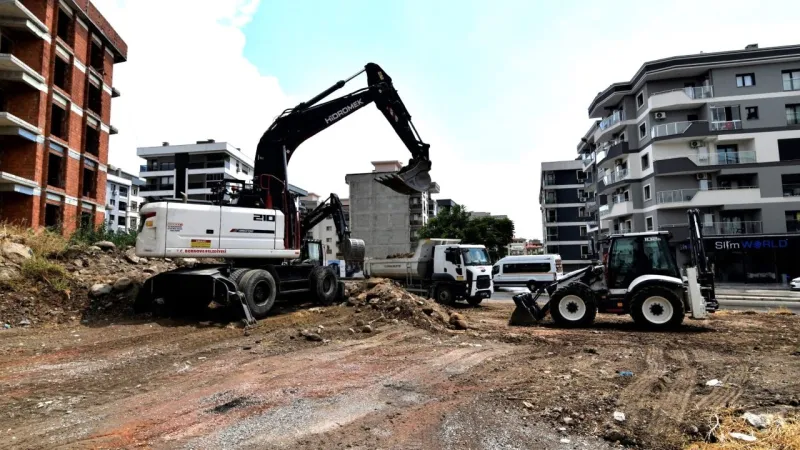 Vatandaşlar talep etmişti: Bornova'nın yeni parkı için çalışmalar başladı