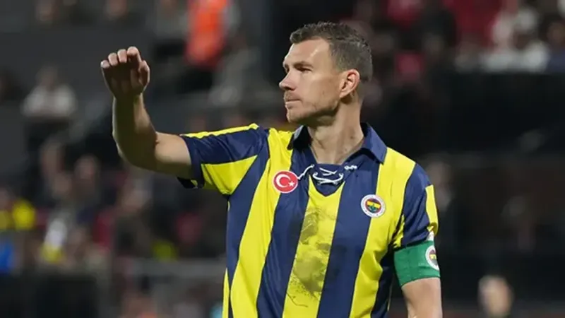 Dzeko Fiorentina'da! Fenerbahçe'den İtalya'ya Transfer Şoku