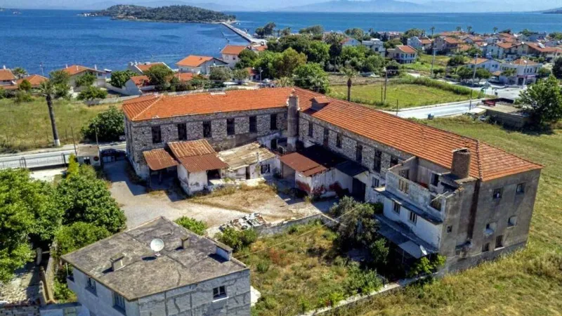 Yapay zeka ile geliştirildi: Fabrika değil, adeta bir sanat eseri – İzmirliler hayran kalıyor