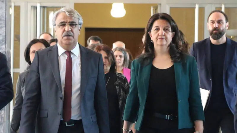 Son Dakika: DEM Parti Heyeti İmralı'da! Öcalan ile Görüşme