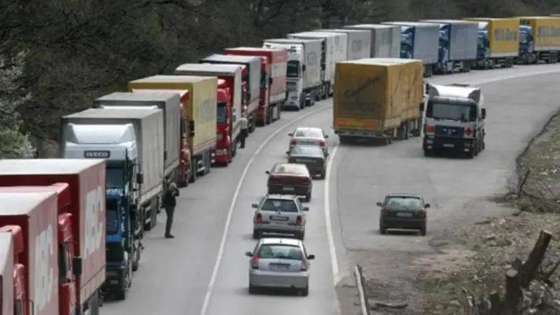 Yunanistan sınırında TIR kuyrukları oluştu: Bakanlıktan açıklama!